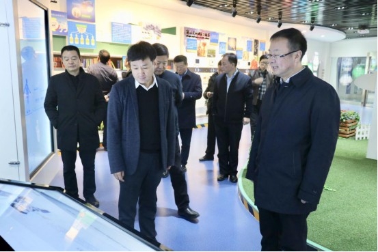 寧夏回族自治區(qū)農(nóng)業(yè)農(nóng)村廳黨組書記、廳長王剛一行蒞臨花花牛乳業(yè)集團調研